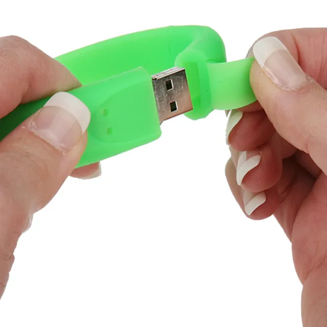 Kirkland USB Drive - 8GB