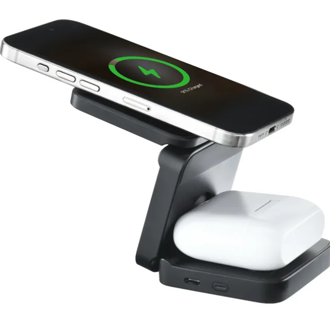 Magnetic Multi-Charging Station
