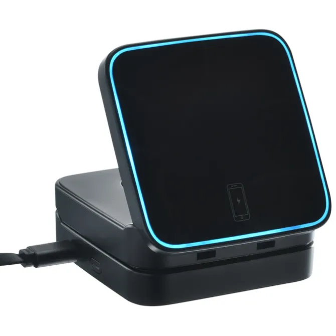 Magnetic Multi-Charging Station